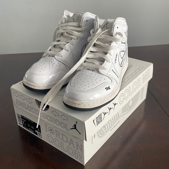 Air Jordan Mid SS (GS) size US Youth, Practically brand